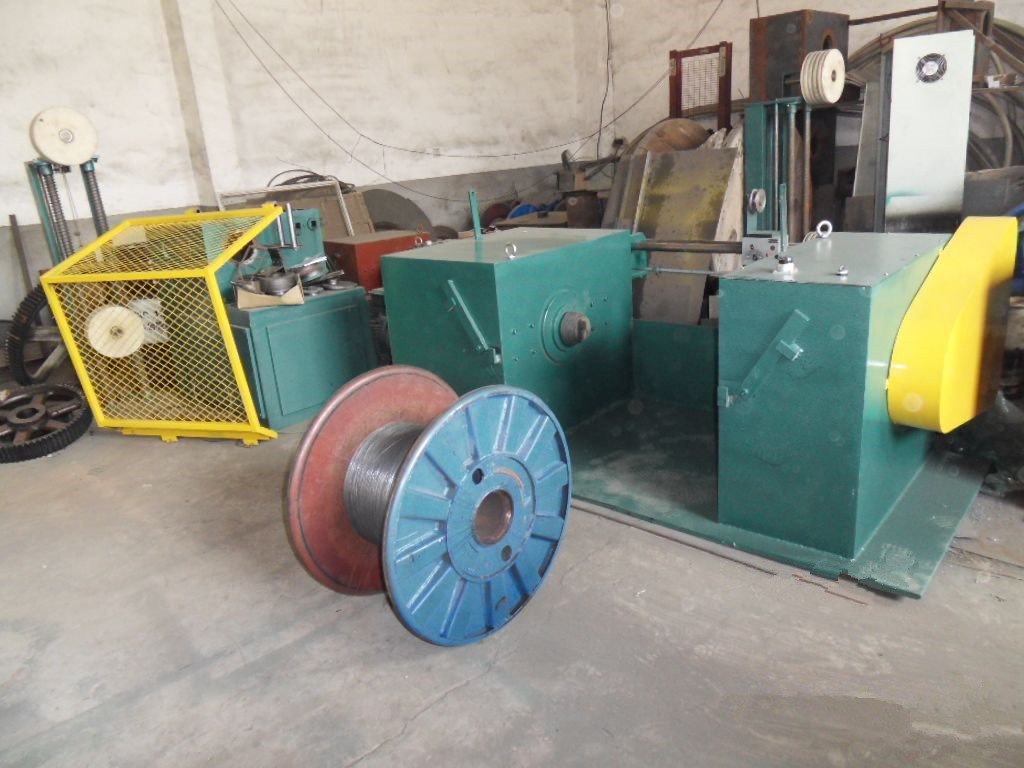 Trunk-Type Discharge Wire Machine